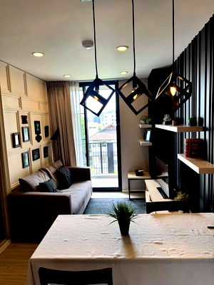 Condos for sale 700 Year Sports Arena Chiang Mai : Palm Spring Areca for sale the best location at Nimman Chiangmai