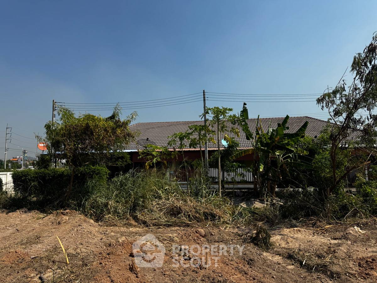 picture 200 m² Land for Sale in Mueang (ID 2461780) - 3/12