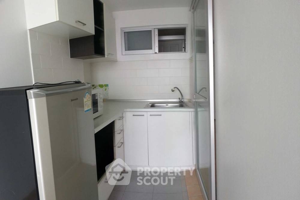 picture 1-BR Condo at Lumpini Ville Ramkhamhaeng 44 close to Ramkhamhaeng (ID 324212) - 16/16