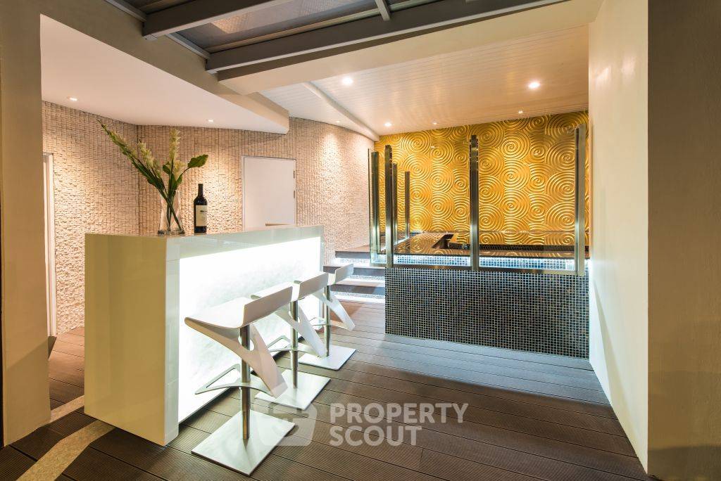 picture Spectacular High Rise 4-BR Penthouse near MRT Queen Sirikit National Convention Centre (ID 1286665) - 45/49