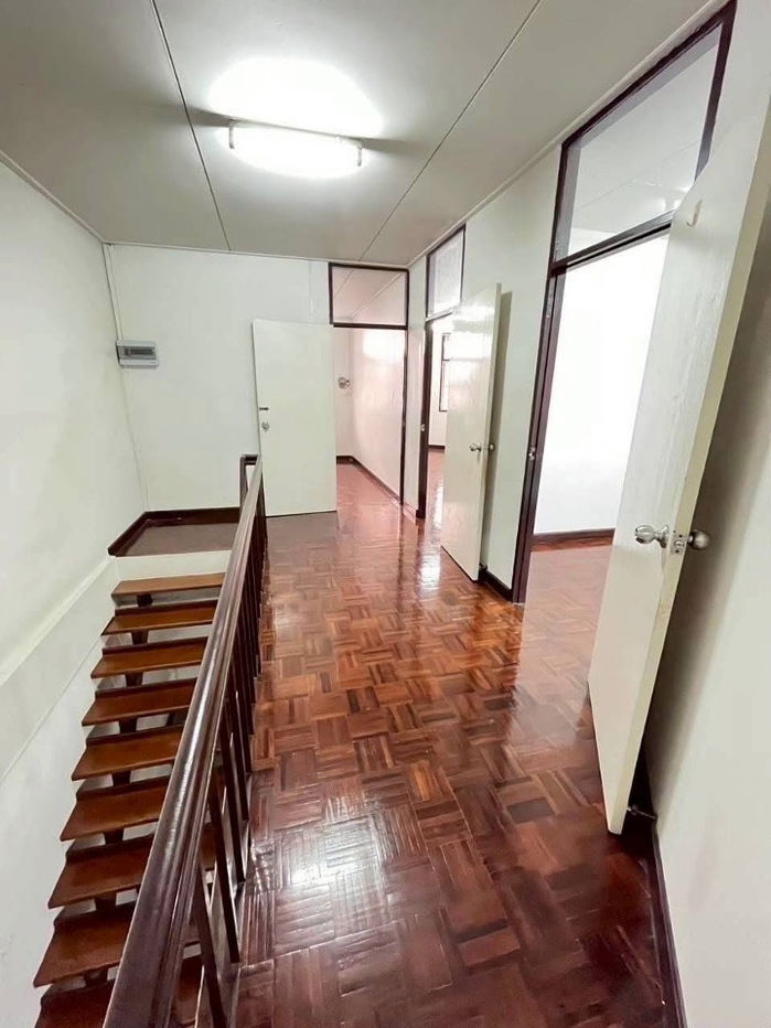 picture 🏘️ Townhouse for Rent – Spacious 2-Storey Unit (30 sq.w.) | 6-Meter Wide Frontage | Near Siriraj Hospital | Located in Soi Chak Phra 16, Taling Chan - 11/20