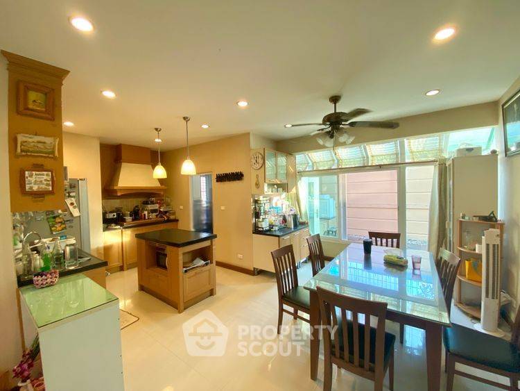 รูป บ้าน 5-ห้องนอน ใน คลองถนน (ID 2428709) - รูปที่ 7/7