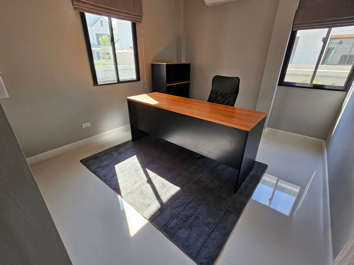 picture Two storey house for rent with 4 bedrooms,3 toilets and 1 kitchen.  - 4/16