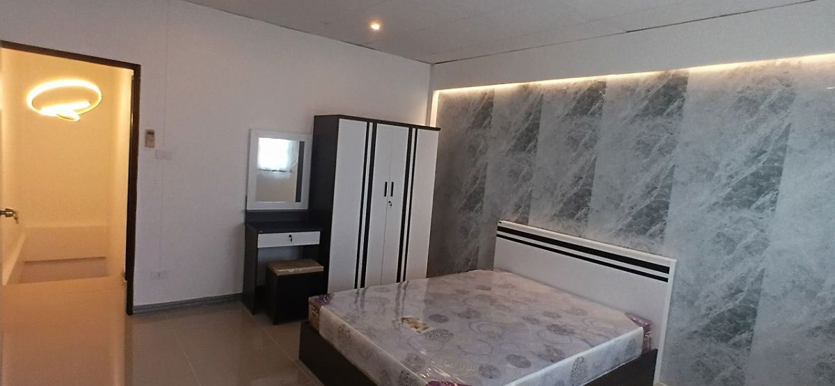 รูป หลังมุม5นอนขายบ้านเดี่ยวสินบดีบางบัวทอง ต่อเติมครบ ในซอยกรมที่ดินบางบัวทอง - รูปที่ 12/19