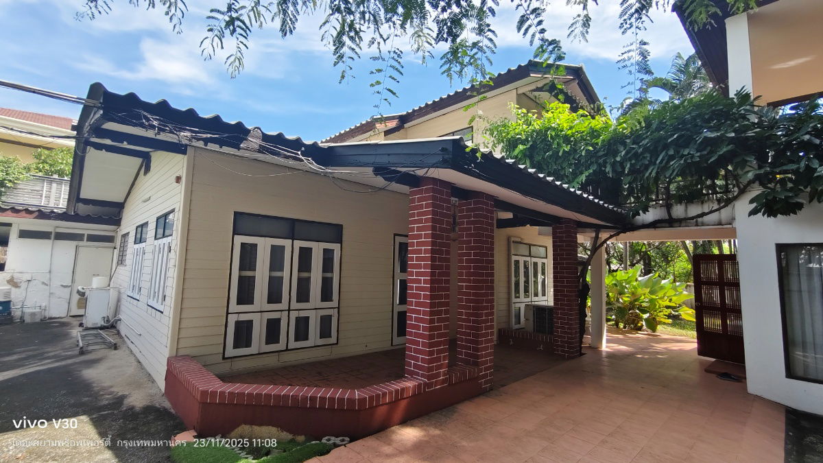 picture Single house for rent in the heart of the city, Ari, Phaya Thai area - 5/31