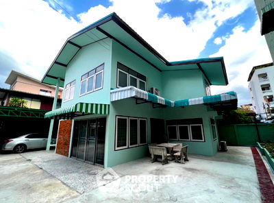 เช่าบ้านเดี่ยว สวนสมเด็จพระนางเจ้าสิริกิติ์ฯ : บ้าน 4-ห้องนอน ใกล้ MRT เตาปูน (ID 1159304)