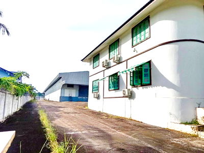 เช่าโรงงาน ระยอง : รร.อนุบาลบ้านแม่น้ำคู้ 2.8 กม 2ไร่ นิคมอุตสาหกรรม WHA4 3.6กม. ขาย-ให้เช่าโรงงาน 2,012 ตร.ม. ตลาดแยกพวงมาลัย 1.9 กม. 2ชั้น รพ.ปลวกแดง ระยอง