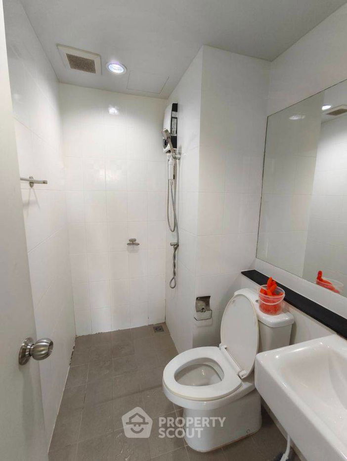 picture Studio Condo at Unio Ramkhamhaeng - Serithai in Khlong Kum (ID 2435267) - 7/9