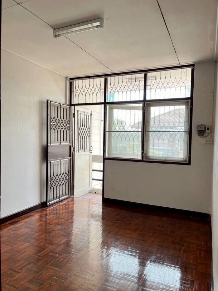 picture 🏘️ Townhouse for Rent – Spacious 2-Storey Unit (30 sq.w.) | 6-Meter Wide Frontage | Near Siriraj Hospital | Located in Soi Chak Phra 16, Taling Chan - 6/20