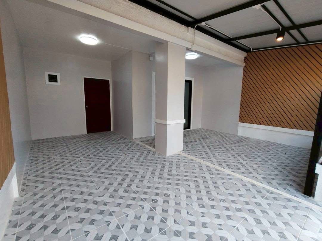 รูป ฟรีโอน! ทาวน์เฮ้าส์ 2 ชั้น พฤกษา 14A วัดลาดปลาดุก | 3 นอน ตกแต่งใหม่! หน้าบ้านไม่ชนใคร | 1.89 ลบ. - รูปที่ 4/35