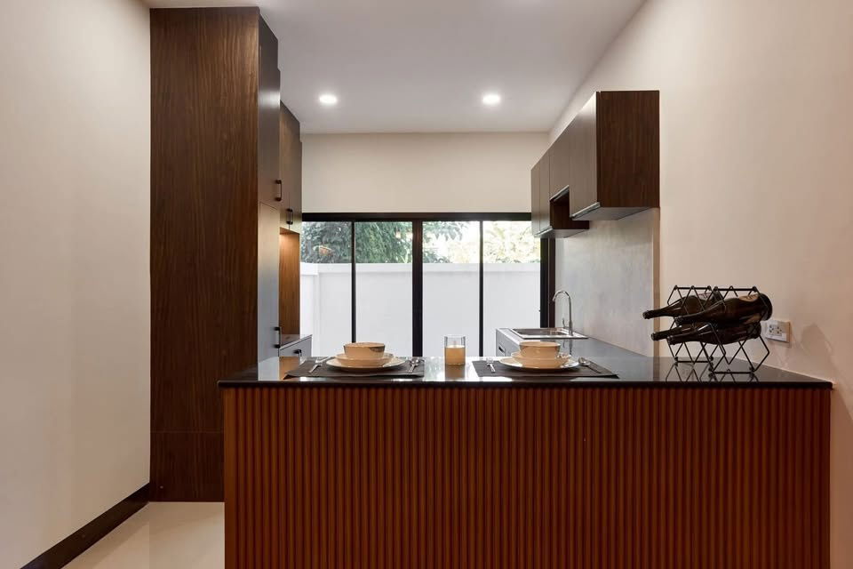 รูป ให้เช่าทาวน์โฮม 4 ชั้น  4 ห้องนอน 5 ห้องน้ำ 1 ห้องรับแขก 1 ห้องครัว   2  ที่จอดรถ - รูปที่ 4/23