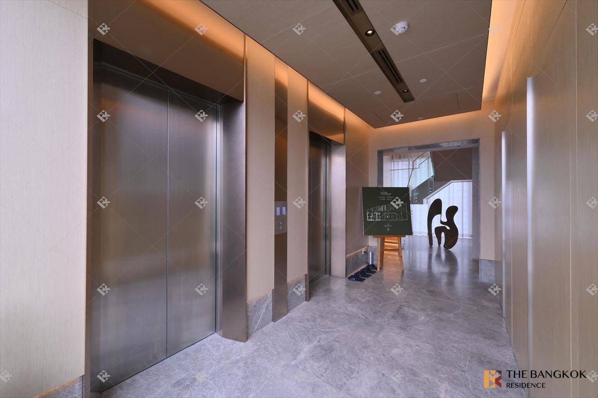 รูป 💎Ultimate Luxury! Triplex Penthouse 💎 - Scope Thonglor near Bts Thong Lo 🚆 - รูปที่ 31/31