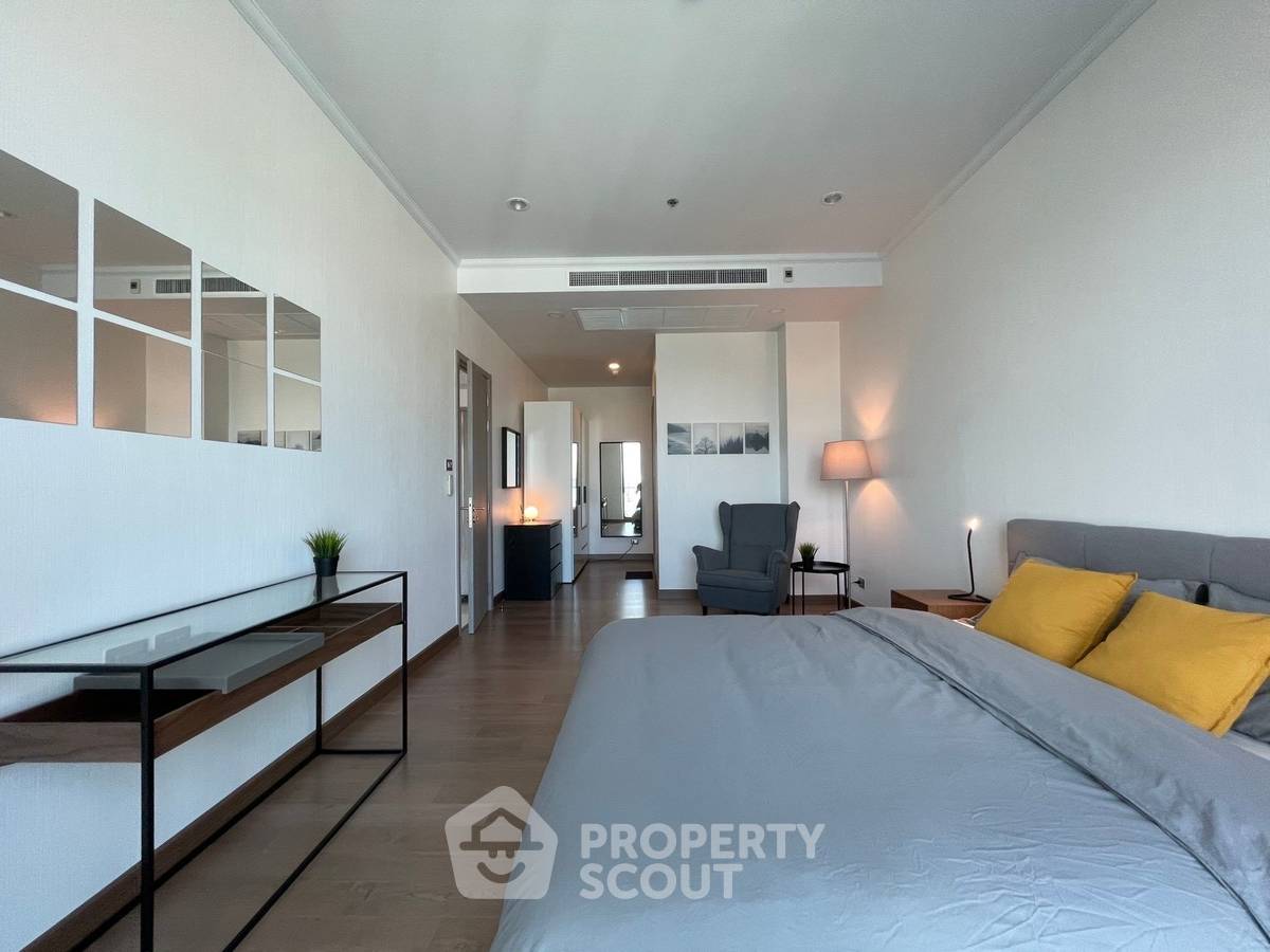 picture 3-BR Condo at Supalai Oriental Sukhumvit 39 near MRT Phetchaburi (ID 2440263) - 8/8