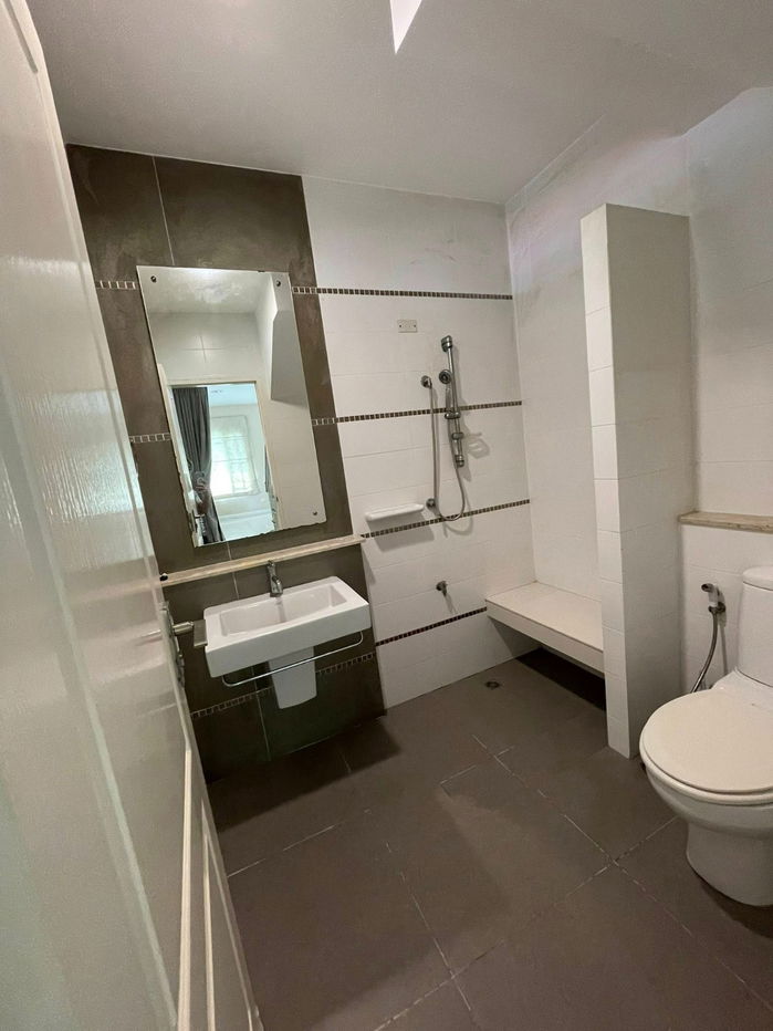 รูป HR3070ให้เช่าบ้านเดี่ยว 2 ชั้น เนื้อที่ 66 ตร.วา โครงการมัณทนา พระราม 9–ศรีนครินทร์ เฟอร์ครบ พร้อมอยู่ - รูปที่ 15/41