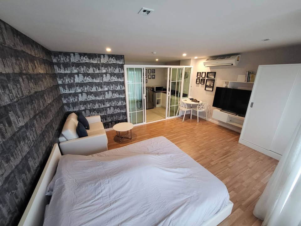 picture R2806 Condo For Rent We condo Ekkamai Ramintra - 2/20