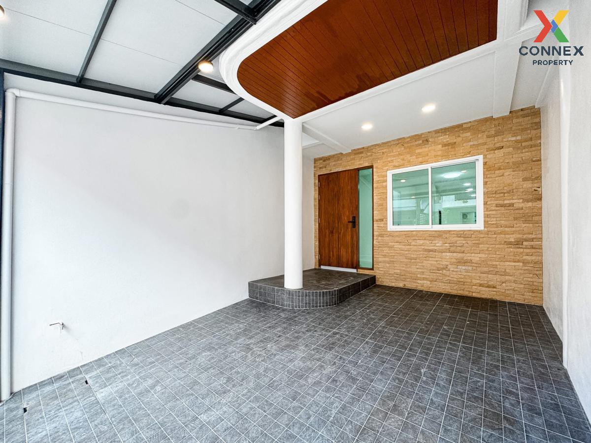 picture For Sale Townhome Lat Phrao 71, newly renovated, 3.39 million, 900 meters from MRT , Wang Thong Lang , Wang Thong Lang , Bangkok , CX-137062 ✅ Live chat with us ADD LINE @connexproperty ✅  - 7/12