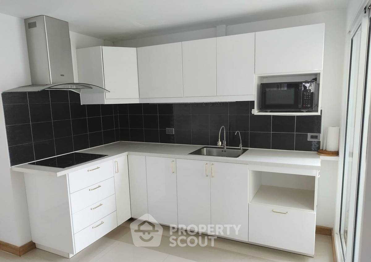 picture 2-BR Condo at Supalai Wellington near MRT Thailand Cultural Centre (ID 2460896) - 8/13