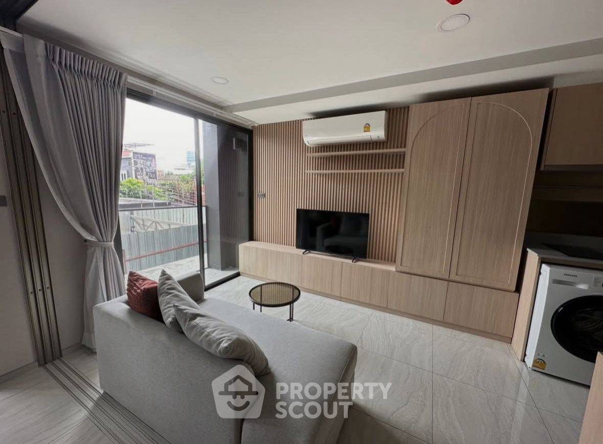 picture 1-BR Condo at Walden Asoke near MRT Sukhumvit (ID 2460831) - 9/11