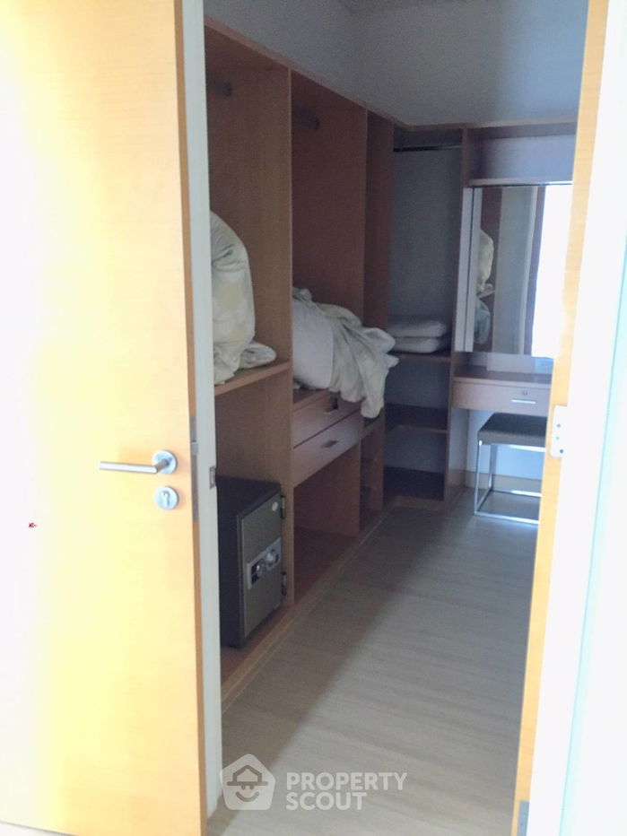 picture 3-BR Condo at Fullerton Sukhumvit near BTS Ekkamai (ID 512765) - 10/19