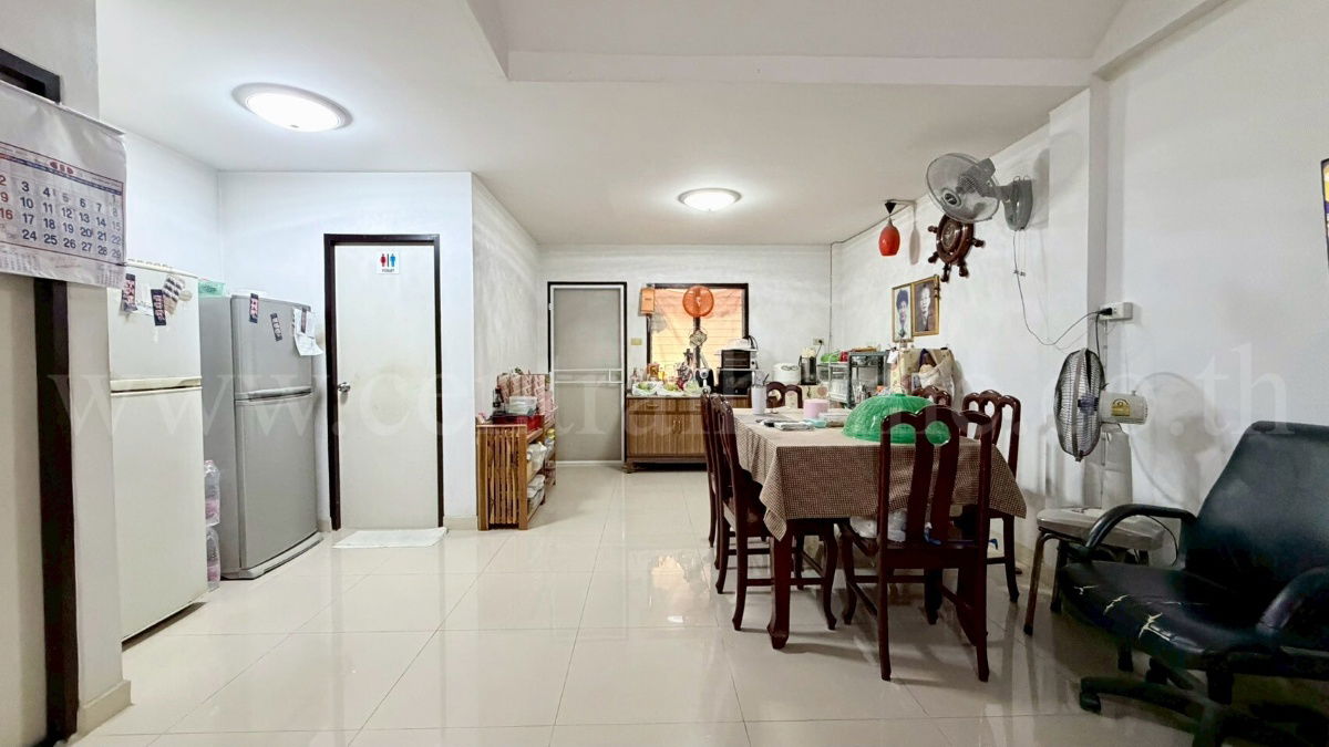 รูป ทาวน์เฮ้าส์ เค.ซี. รามอินทรา 6 พระยาสุเรนทร์ 45 หน้าบ้านไม่ชนใคร - รูปที่ 6/16