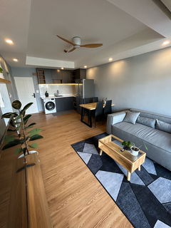 Affordable 2-Bedroom Condo in Khlong Toei, Close to MRT & Sukhumvit - 5644186