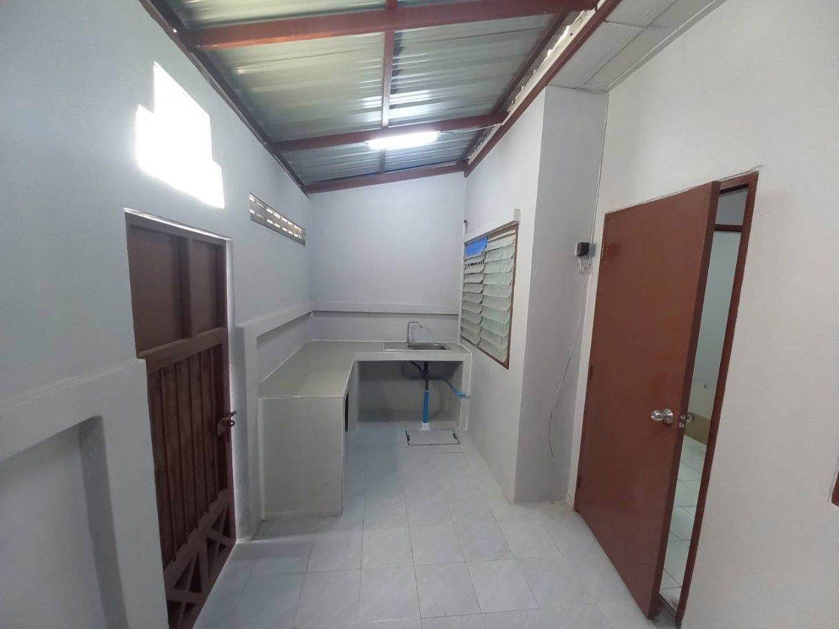 รูป 🔥 ให้เช่าบ้านทำเลดี เลียบคลองสอง รามอินทรา  หมู่บ้านวรารักษ์ รามอินทรา มี 3 ห้องนอน 2 ห้องน้ำ  เช่า 8000 บาท/เดือน - รูปที่ 8/18