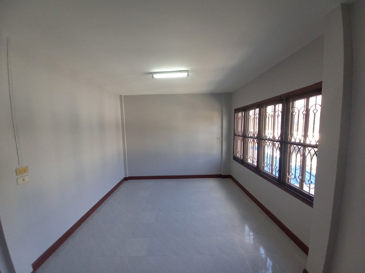 รูป 🔥 ให้เช่าบ้านทำเลดี เลียบคลองสอง รามอินทรา  หมู่บ้านวรารักษ์ รามอินทรา มี 3 ห้องนอน 2 ห้องน้ำ  เช่า 8000 บาท/เดือน - รูปที่ 18/18