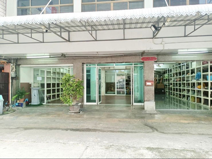 รูป ให้เช่าเฉพาะพื้นที่ด้านล่างทั้งหมด 3 คูหา.อยู่พระราม 6 ซอย 31 ราชเทวี - รูปที่ 2/5