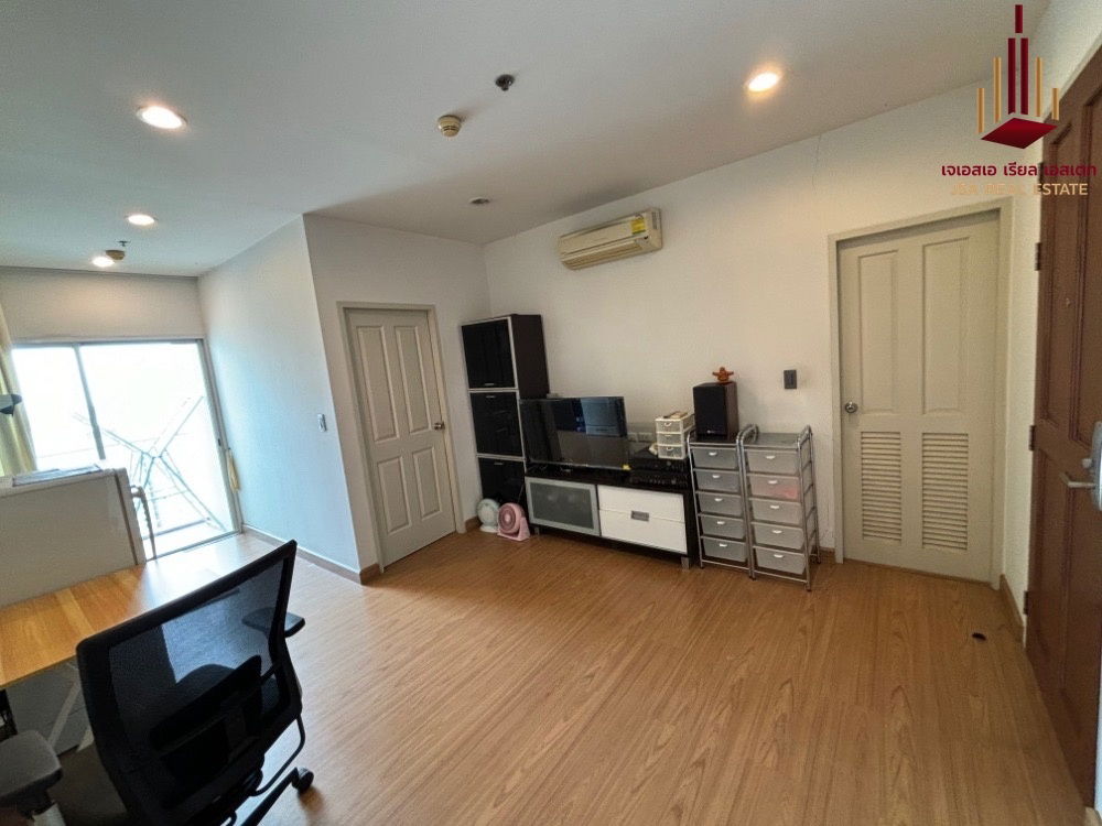 picture ✨ For Sale: The Complete Rajprarop Condo ✨   💰 Only 3,450,000 THB - 2/5