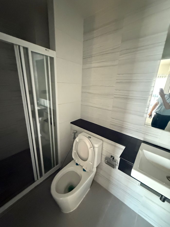 รูป 🏤คอนโด Escent Rayong 2 ห้องใหม่ ห้องหน้ากว้าง1 ห้องนอนชั้น 15 ครัวปิดแยกส่วน 32 ตรม. - รูปที่ 17/33