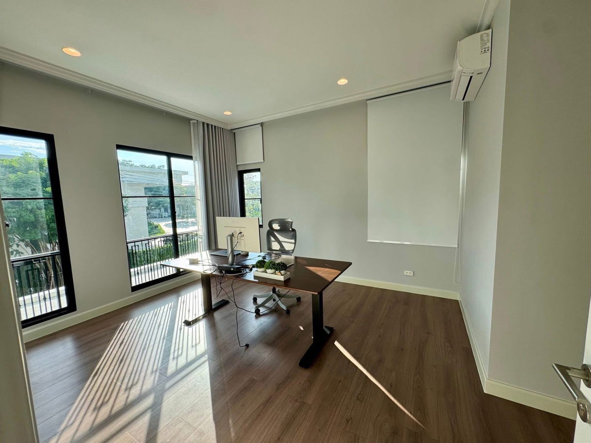 รูป Luxury House For RENT : เศรษฐสิริ บางนา สุวรรณภูมิ แปลงมุม ใกล้ Club house - รูปที่ 18/20
