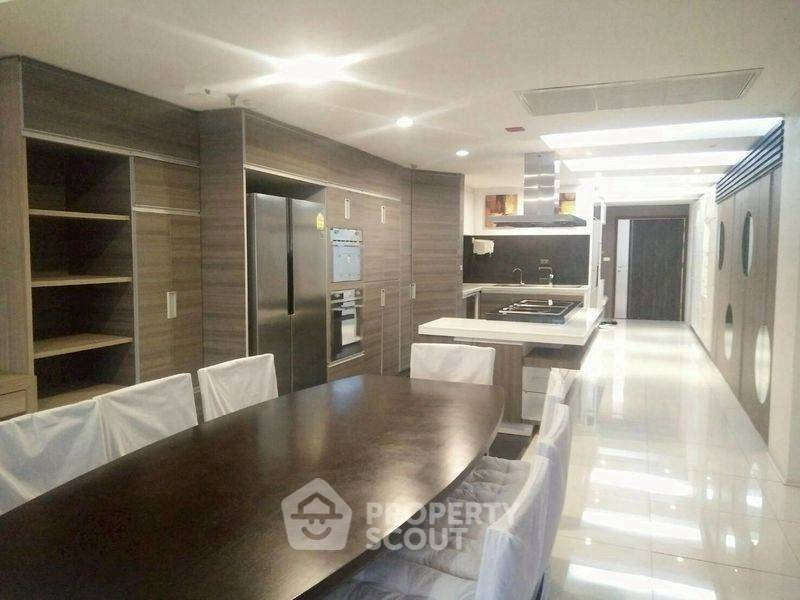 picture 1-BR Condo at Las Colinas near BTS Asok (ID 2282597) - 4/12