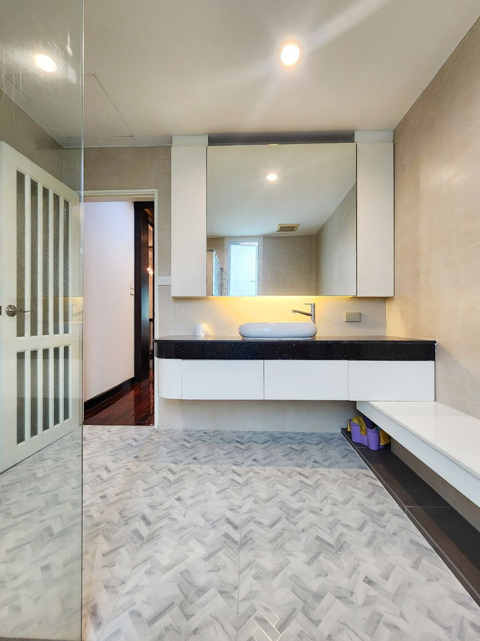 รูป HR3059ให้เช่าบ้านเดี่ยวหรู โครงการบ้านลาดพร้าว Exclusive and Residence ติดถนนเลียบด่วนเอกมัย- รามอินทราใกล้ห้าง เซ็นทรัล อีสวิล ใกล้ทางด่วน    - รูปที่ 14/51