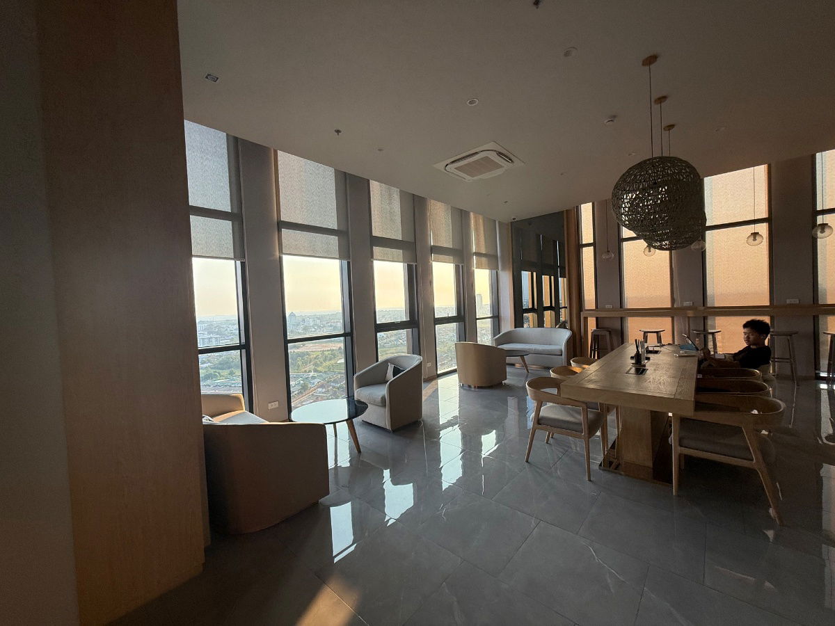 รูป 🏤คอนโด Escent Rayong 2 ห้องใหม่ ห้องหน้ากว้าง1 ห้องนอนชั้น 15 ครัวปิดแยกส่วน 32 ตรม. - รูปที่ 28/33