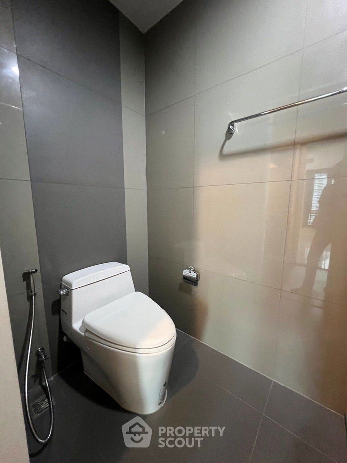 picture 3-BR Condo at The Crest Sukhumvit 34 near BTS Thong Lor (ID 1804635) - 30/36