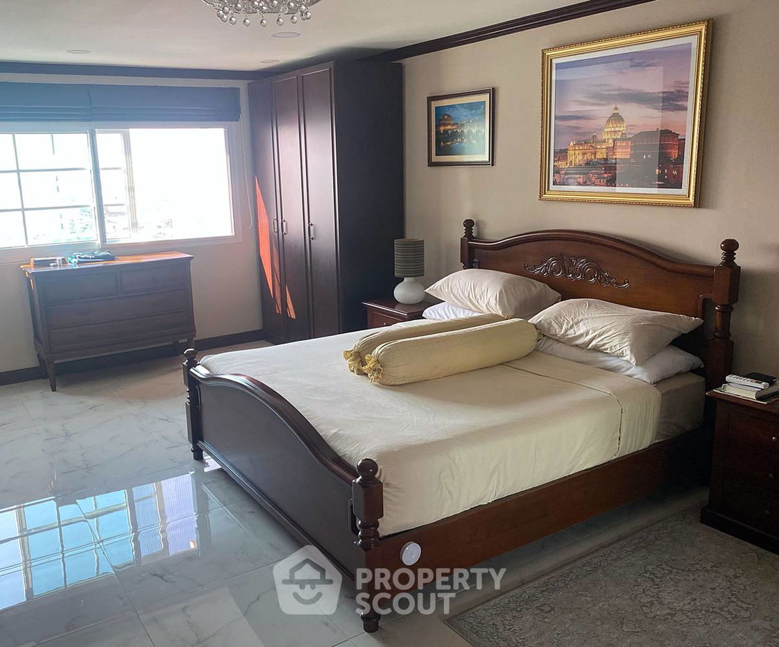 picture 3-BR Condo at Baan On-nut Sukhumvit 77 Condominium in Suan Luang (ID 2461541) - 8/21