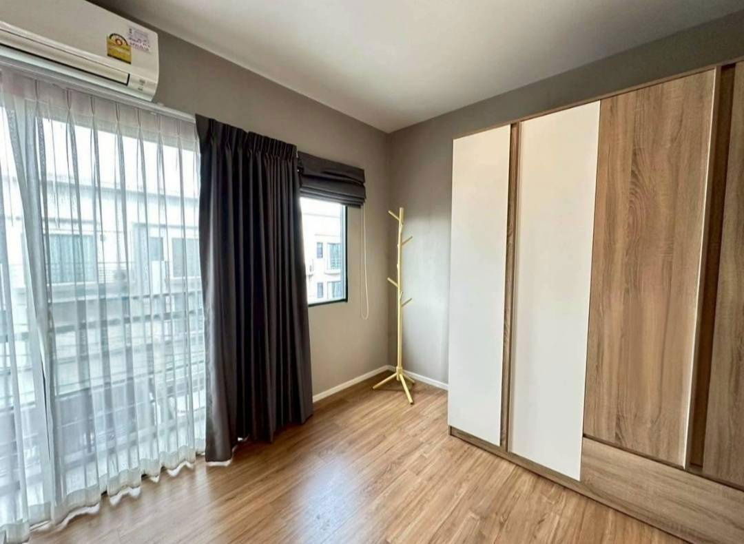 picture Townhouse For Rent Baan Klang Muang Ratchaphruek-Rama 5, Fully Furnished - 11/18