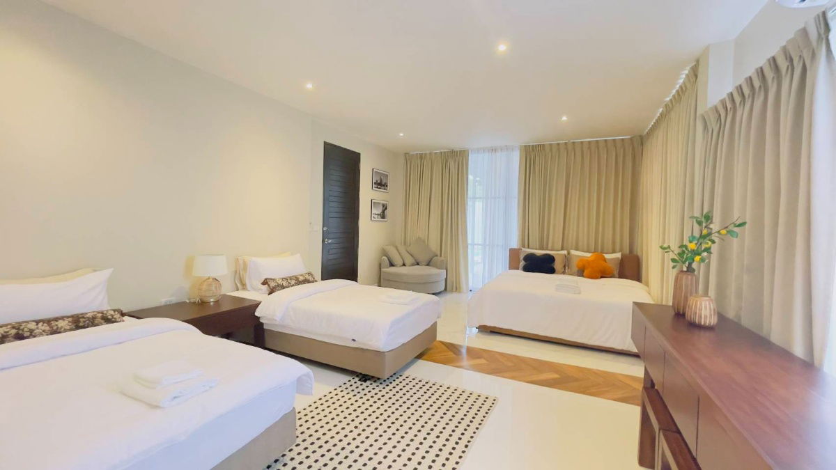 picture  Luxury house for rent with 4 bedrooms, 5 bathrooms, 1 kitchen, fully furnished with a private pool and large garden. - 20/23