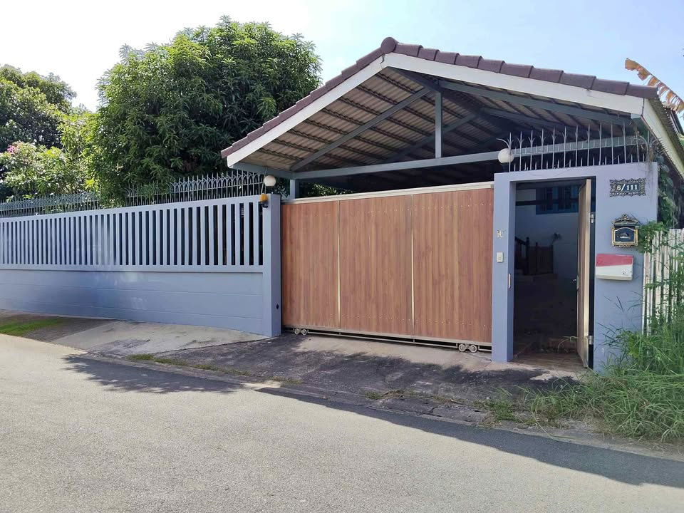 รูป HR3064ให้เช่าบ้านเดี่ยวชั้นเดียว สไตล์ Tropical Cozy ในทำเลศักยภาพ โชคชัย 4 สตรีวิทยา 2 - รูปที่ 1/10