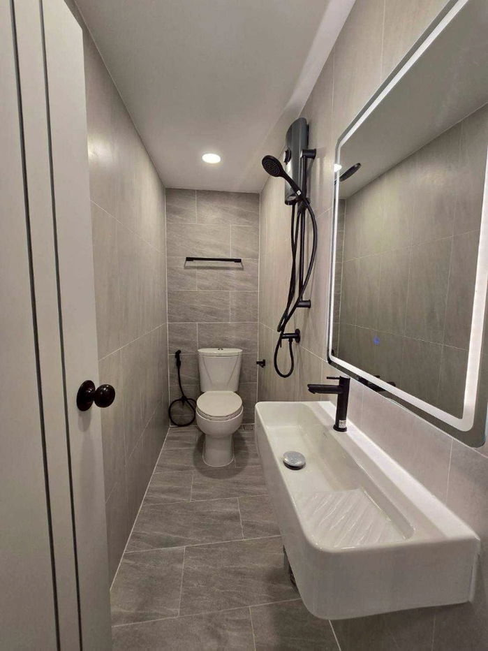 picture LTHC13677 – Townhome for Rent | in Sukhumvit 49 / Thonglor | 220 sqm | 4 Beds 3 Baths | Near BTS Thonglor | 85K/Month  - 8/9