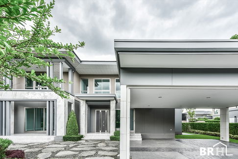 the signature perfect masterpiece rama 9-krungthep kreetha  luxurious design, elevated atmosphere