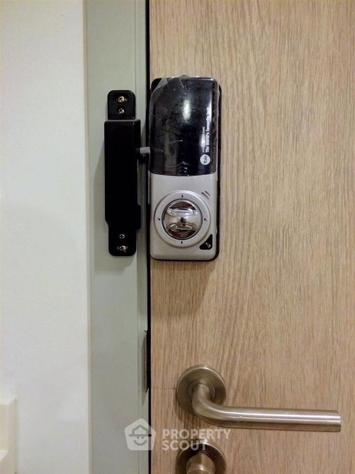 picture 1-BR Condo at Ideo Mobi Charan Interchange near MRT Fai Chai (ID 371787) - 2/3