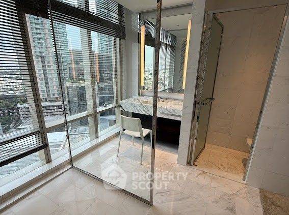 picture 3-BR Condo at Four Seasons Private Residences Bangkok near BTS Saphan Taksin (ID 1920153) - 11/13