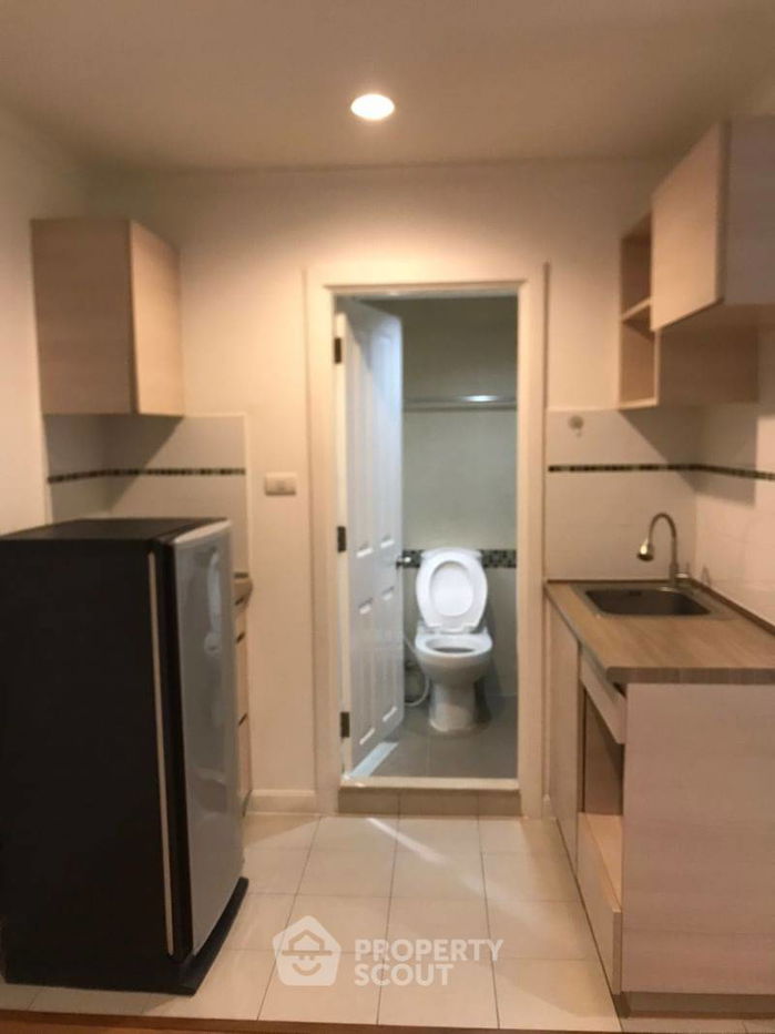 picture 1-BR Condo at Lumpini Park Riverside Rama 3 close to Phra Ram 3 (ID 1990299) - 9/12