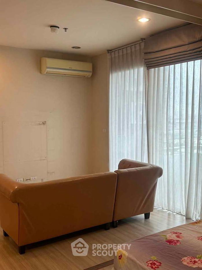 picture 1-BR Condo at The Light House Sathorn–Chareonnakorn near BTS Krung Thon Buri (ID 2458689) - 9/14
