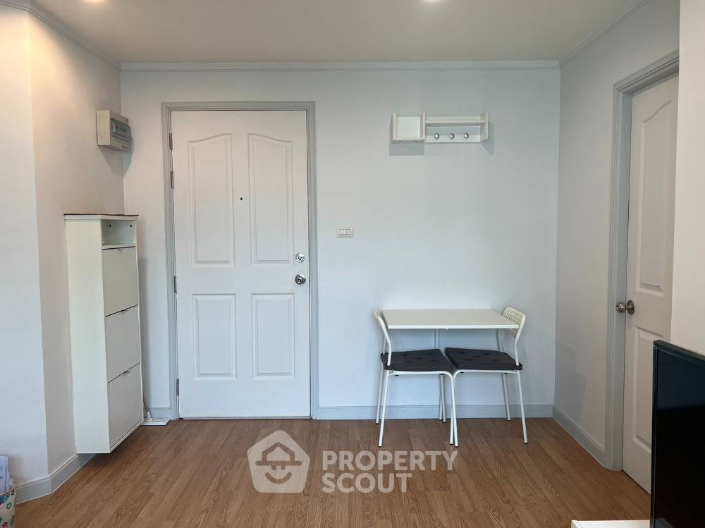 picture 2-BR Condo at Lumpini Ville Pattanakarn - New Phetchaburi in Suan Luang (ID 1298026) - 2/5