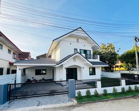 C4MG100516 ขายบ้านเดี่ยว 2 ชั้น 3 ห้องนอน 3 ห้องน้ำ 1 ห้องครัว 2 ที่จอดรถ