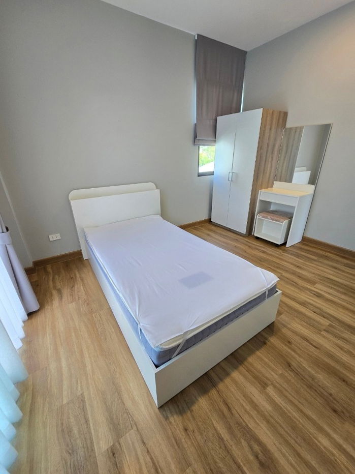 รูป ให้เช่าบ้านเดี่ยวสองชั้น  3 ห้องนอน 3 ห้องน้ำ 1  ห้องครัว - รูปที่ 10/13