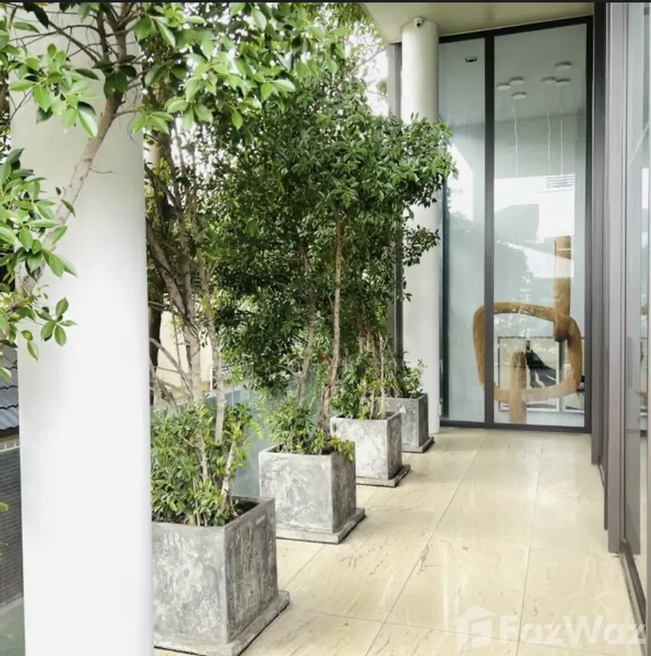 picture 5 Bedroom House for sale at VILLAZZO 10  5904354 - 20/24