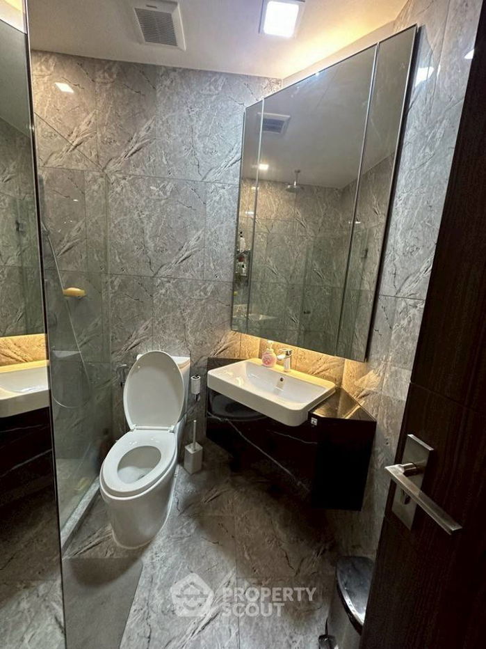 picture 2-BR Condo at Ashton Asoke near MRT Sukhumvit (ID 2458171) - 13/14